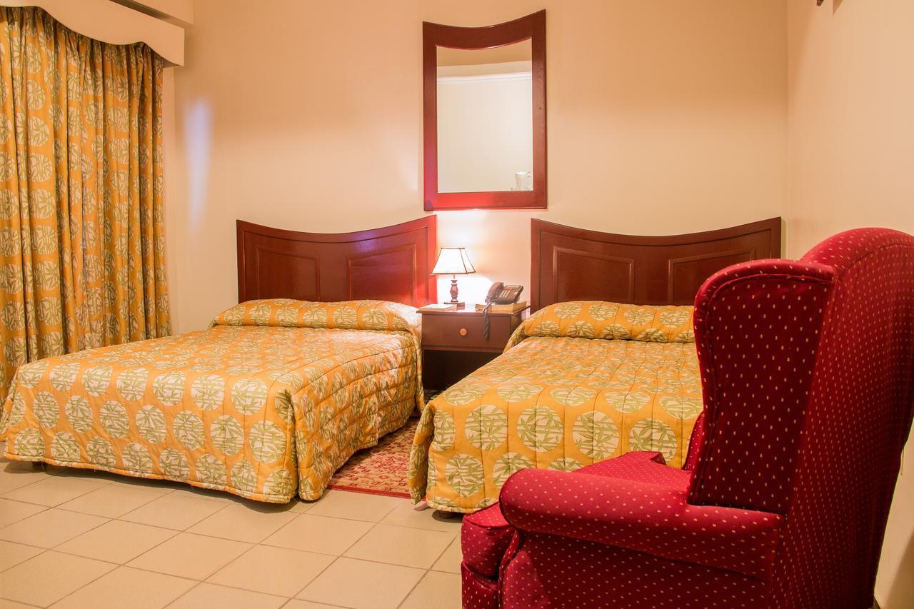 Regency Suites Hotel Georgetown Eksteriør bilde
