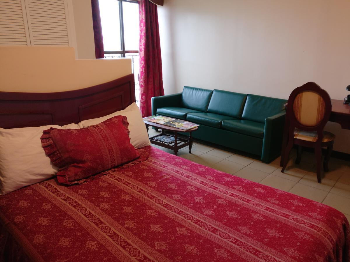 Regency Suites Hotel Georgetown Eksteriør bilde